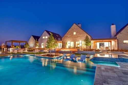 Luxe Villa @ Element Ranch - 5 min to Round Top