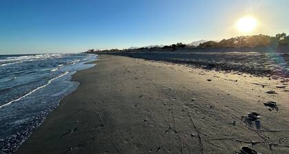 Apartment in small residence on Marana, near beach