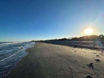 Apartment in small residence on Marana, near beach