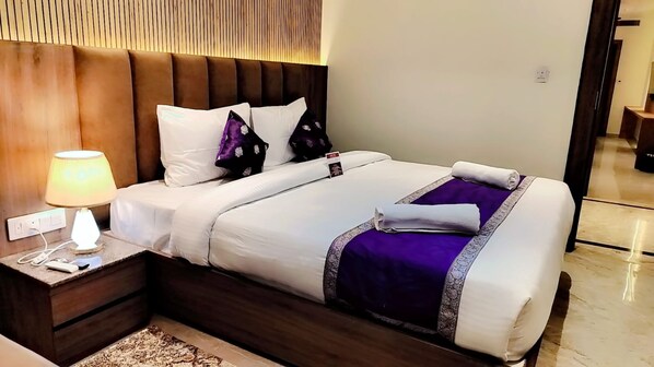 In-room safe, laptop workspace, blackout curtains, iron/ironing board