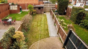 House | Outdoor dining