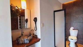 Ducha y secador de pelo