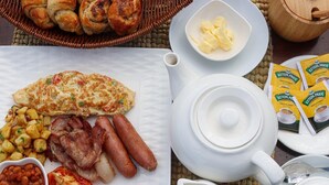 Breakfast meal - Alama Camp Mara (Maasai Mara)