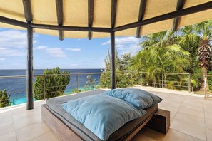Property grounds - Villa Orange Palm with spectacular sea views and private pool (Kralendijk)