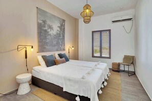 2 bedrooms, WiFi, bed sheets