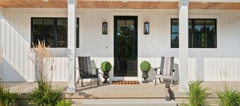 TLC Cottage in Leland - New- sleeps 12!