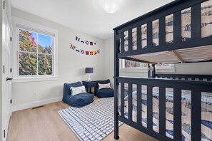 5 bedrooms, iron/ironing board, travel cot, WiFi