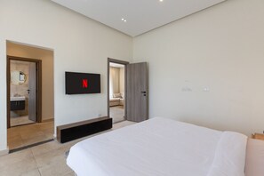 4 Schlafzimmer, Bügeleisen/Bügelbrett, WLAN, Bettwäsche