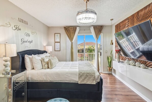 4 bedrooms, iron/ironing board, WiFi, bed sheets