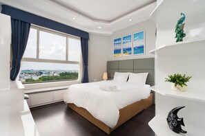 Junior Room, Balcony, City View