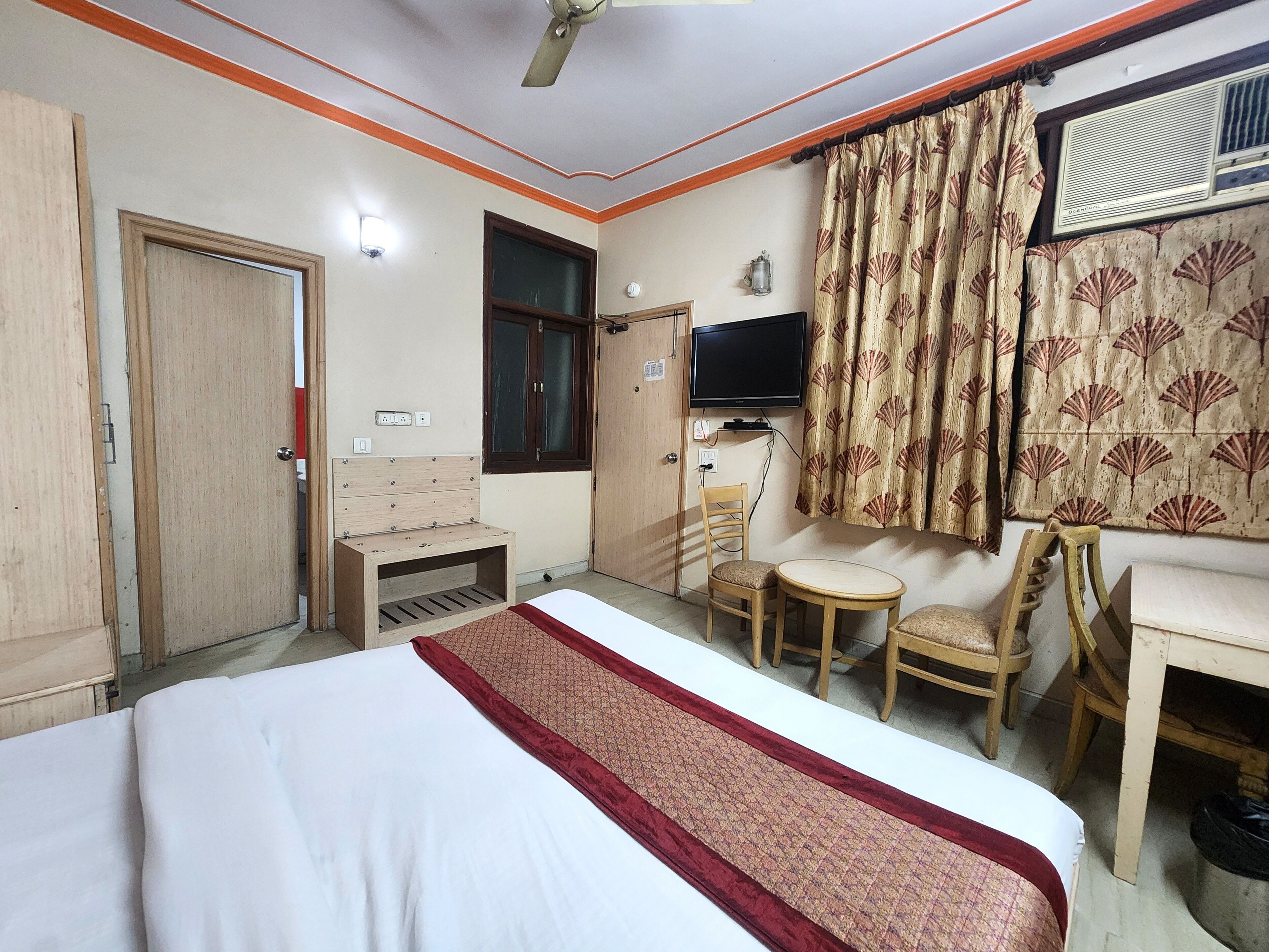 Deluxe Triple Room, City View | Exterior