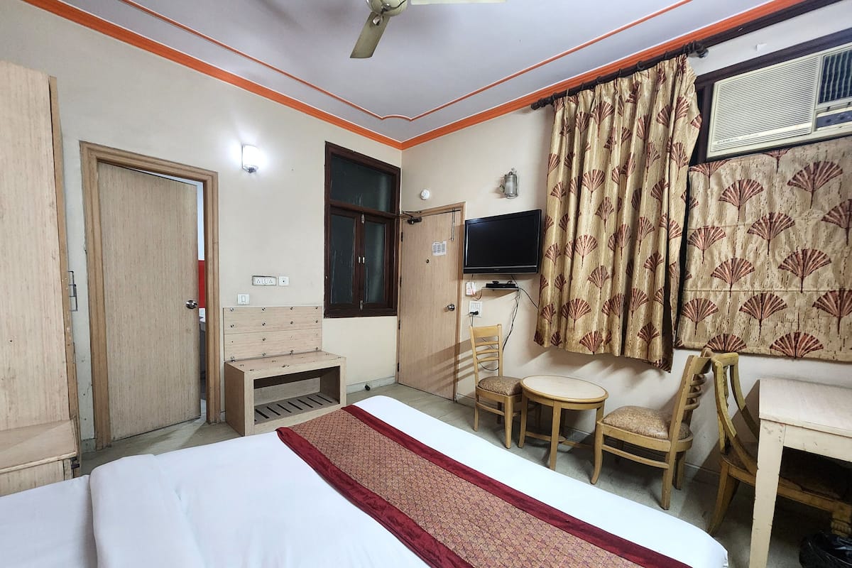 Deluxe Triple Room, City View | Exterior