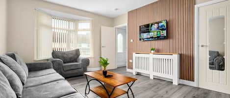 Hus | Oppholdsområde | TV