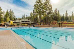 Pool - Powder Place at Northstar_Walk to Golf Course, Trail in Backyard, 1700sqft, 1G Wifi (Truckee)