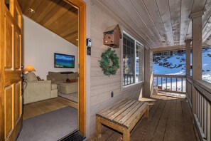 Terrace/patio - Powder Place at Northstar_Walk to Golf Course, Trail in Backyard, 1700sqft, 1G Wifi (Truckee)