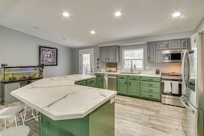 House (3 Bedrooms) | Interior
