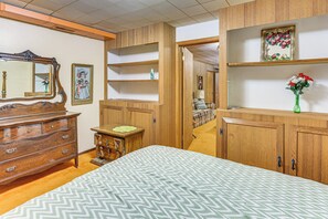 House (4 Bedrooms) | Interior - Half-mi to Atwood Lake: Spacious Home! (Atwood)