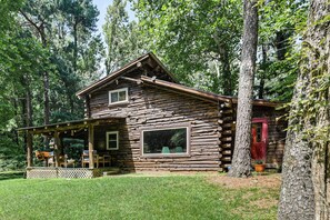 House (3 Bedrooms) | Interior - Waterfront Log Cabin in Kentucky: Fire Pit, Grill! (Owensboro)