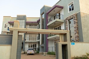 Apartment, 1 Bedroom, Smoking, Balcony | Front of property - Stylish Kampala Apartment - Modern Living in the Heart of the City (Kampala)