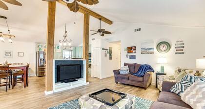 Waterfront Lake Tawakoni Home w/ Yard & Fire Pit