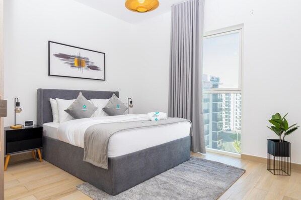 1 chambre, coffres-forts dans les chambres, fer et planche à repasser