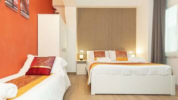 Desk, laptop workspace, free WiFi