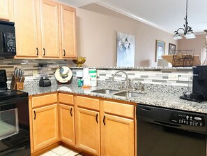 Fridge, microwave, oven, stovetop - Unit 1606 - Mountain View Condos (Pigeon Forge)