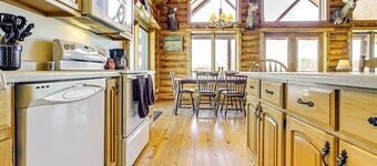 Log Home w/ Deck & Sunset Views: 19 Mi to Oconto!