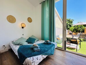 1 chambre, fer et planche à repasser, Wi-Fi gratuit, draps fournis