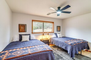 Interior - Premier Trout Fishing: Scenic White River Cabin (Lakeview)