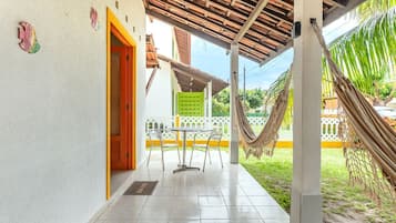 Vila | Tempat makan outdoor