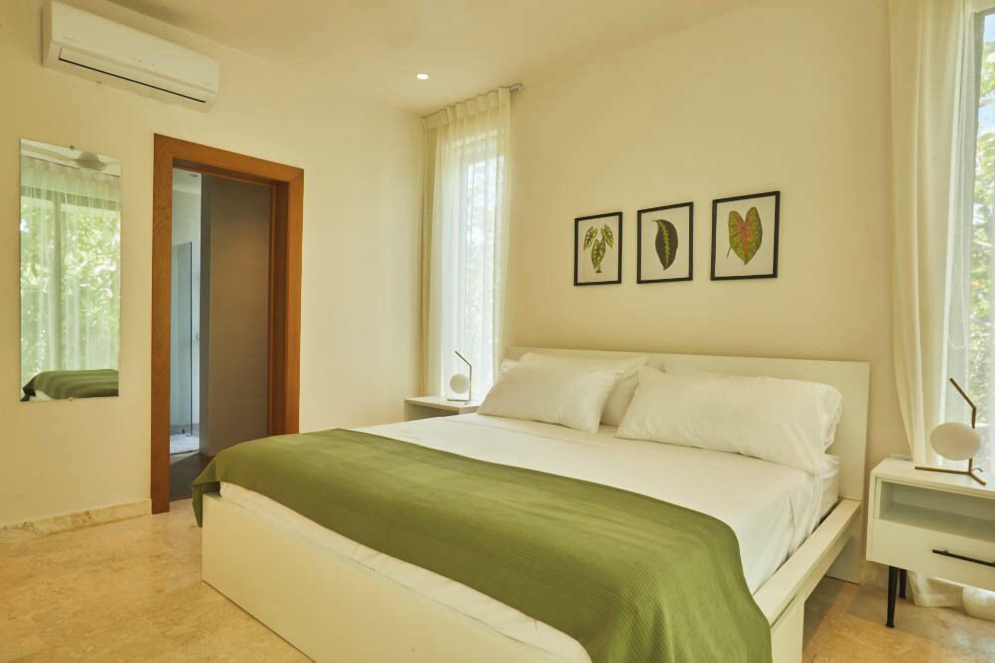 4 habitaciones, camas con efecto memoria y ropa de cama 