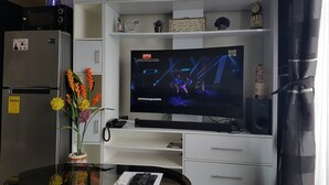 Room amenity - Araneta Cubao No Brown Outs 1BR Furnished Condo With Balcony Free Wifi Netflix (Quezon City)