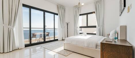 5 Schlafzimmer, Zimmersafe, Bügeleisen/Bügelbrett, kostenloses WLAN