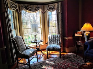 Library - Inn at Valley Farms (Walpole)