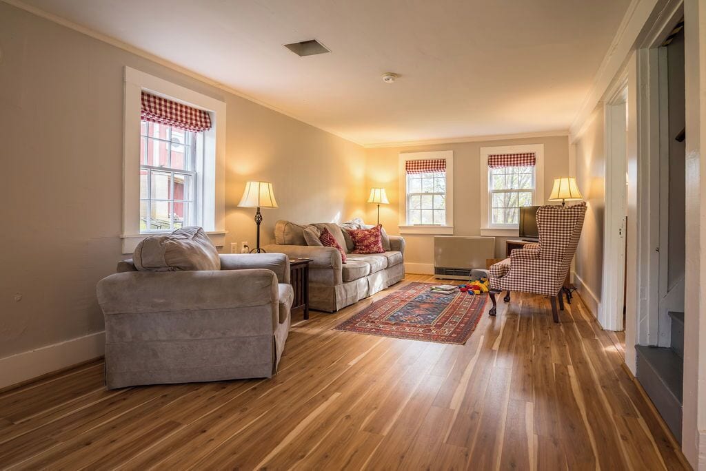 Classic Cottage, Garden View | Living area