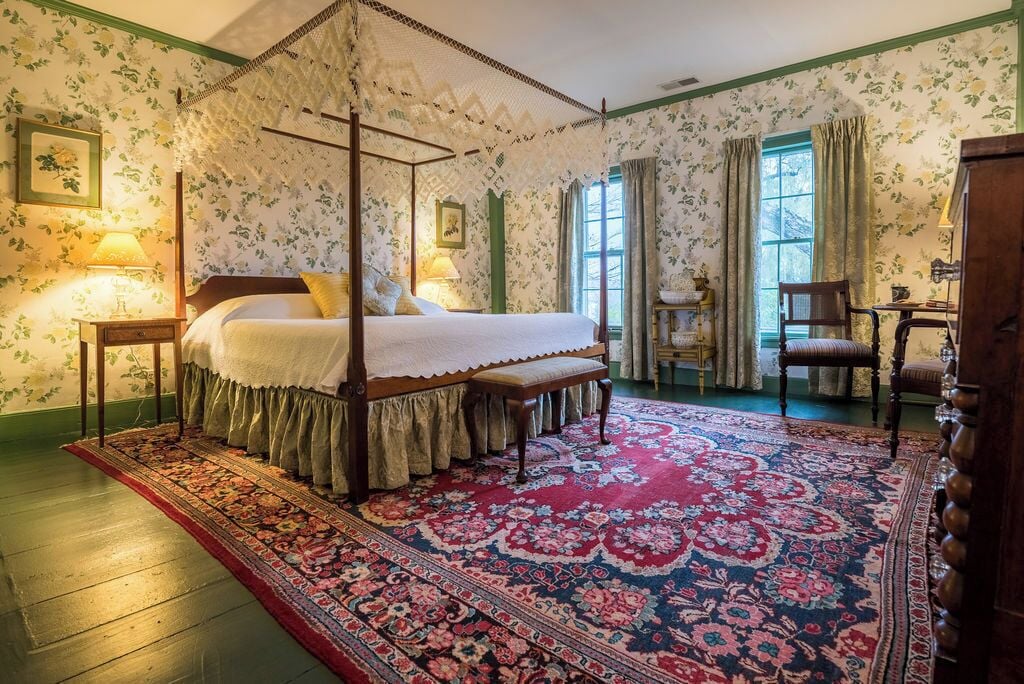 Superior King Room, Garden View | Iron/ironing board, free cots/infant beds, free WiFi, bed sheets