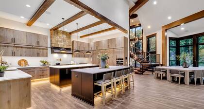 Holidays in Suncadia | Private Chef Dinner & Heated Pool Upgrades