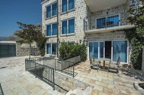 Olive Resort