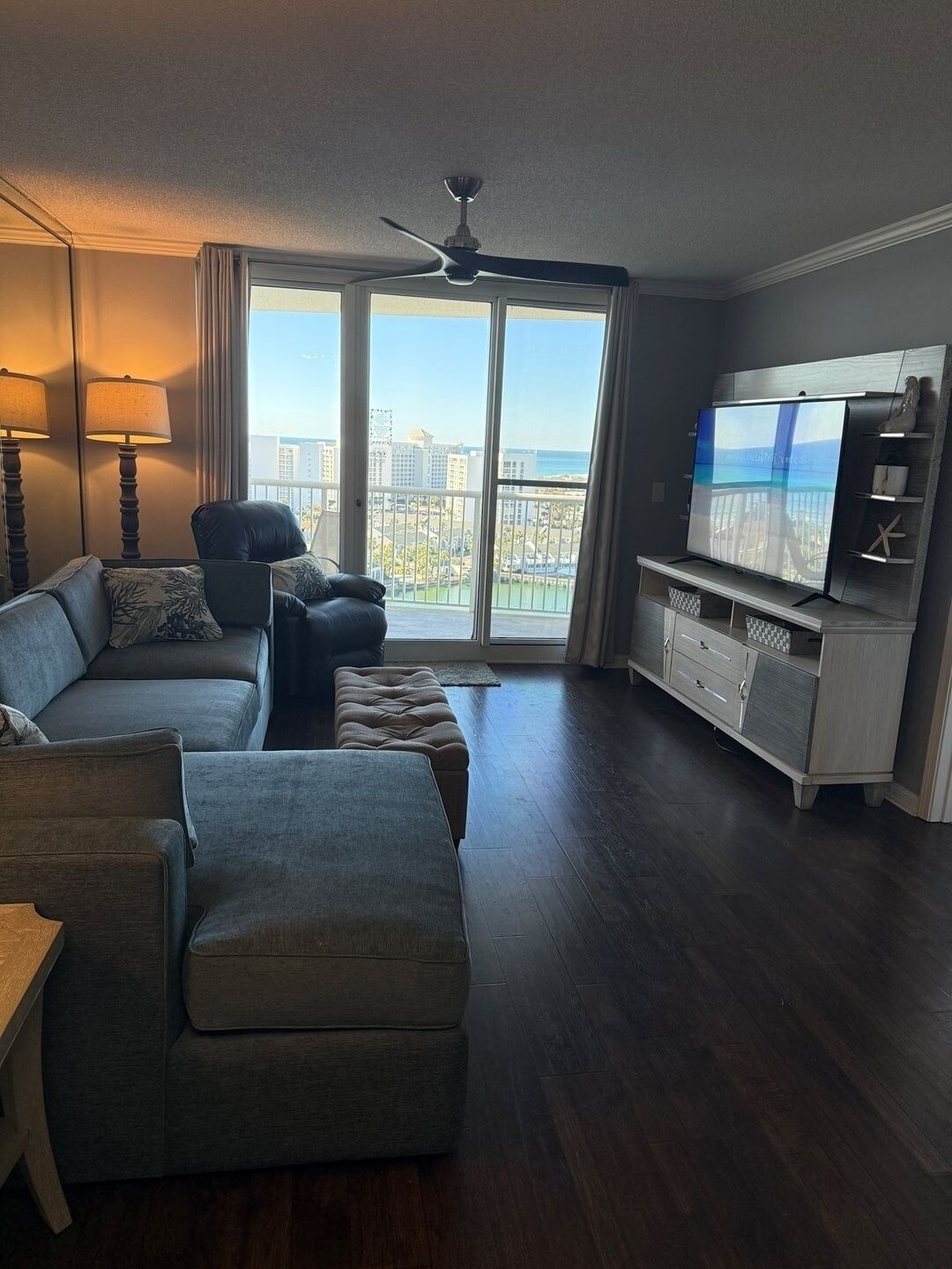 Condo, 2 Bedrooms | Living area