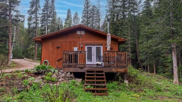 Cabin, 2 Bedrooms | Exterior
