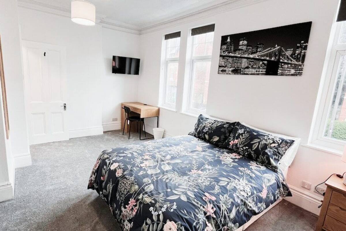 Comfort Double Room, 1 Double Bed, Non Smoking | Hypo-allergenic bedding, individually decorated, individually furnished