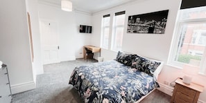 Comfort Double Room, 1 Double Bed, Non Smoking | Hypo-allergenic bedding, individually decorated, individually furnished - The Burford Hideaway (Nottingham)
