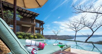 Indulge and Unwind in this luxury condo with Peninsula Papagayo Resort Credit