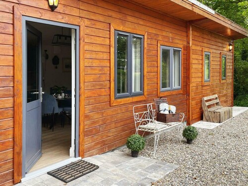 Scenic Countryside Cabin: Romantic & Pet-Friendly