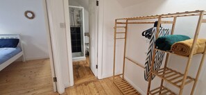 2 Schlafzimmer, Bügeleisen/Bügelbrett, Internetzugang, Bettwäsche