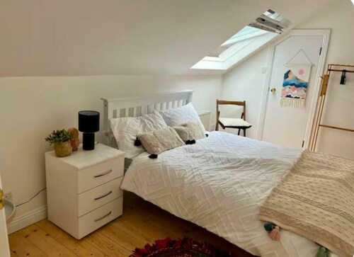 Quayside 2BD Above Live Music Venue & Bar