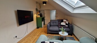 Quayside 2BD Above Live Music Venue & Bar