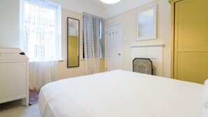 3 chambres, fer et planche à repasser, accès Internet, draps fournis