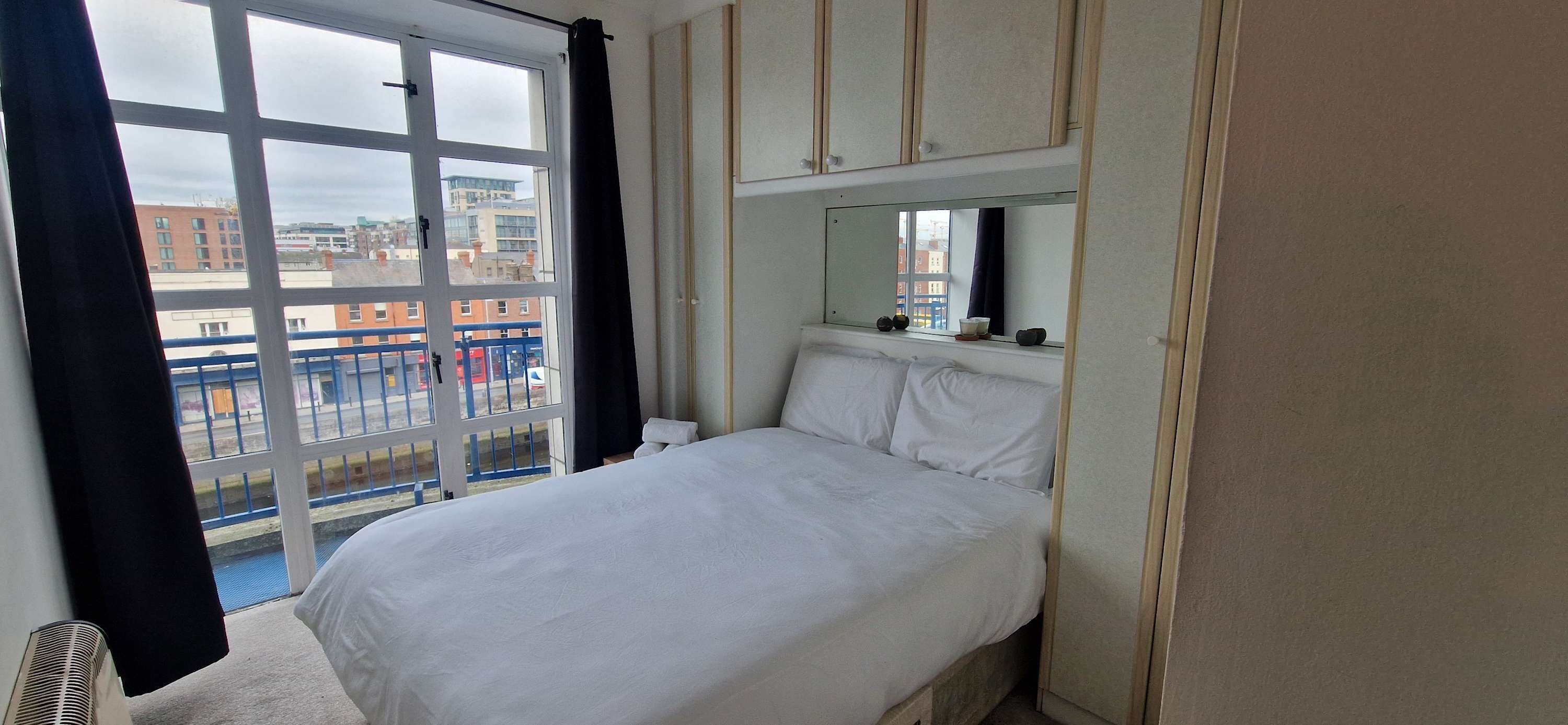 2 Schlafzimmer, Bügeleisen/Bügelbrett, Internetzugang, Bettwäsche